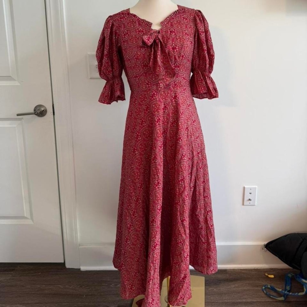Red Paisley Puff Sleeve Tie Front Midi Dress — Size M (6-8) - Picture 2 of 8